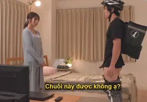 為長期單身女生無聊時(shí)提供送餐到房間服務(wù)